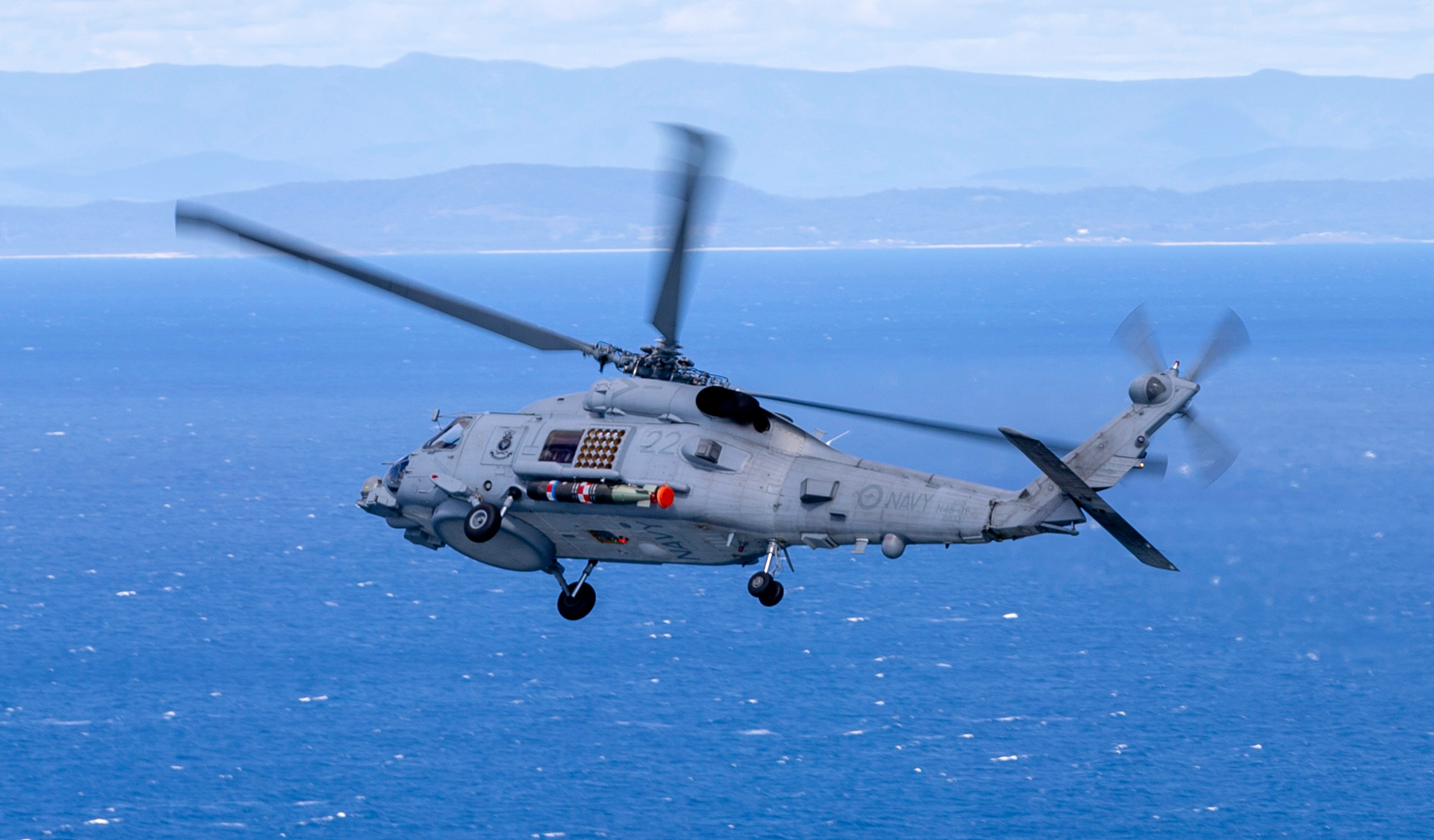 澳大利亚皇家海军向美国海军MH-60R直升机下了第二份订单。照片礼貌了。